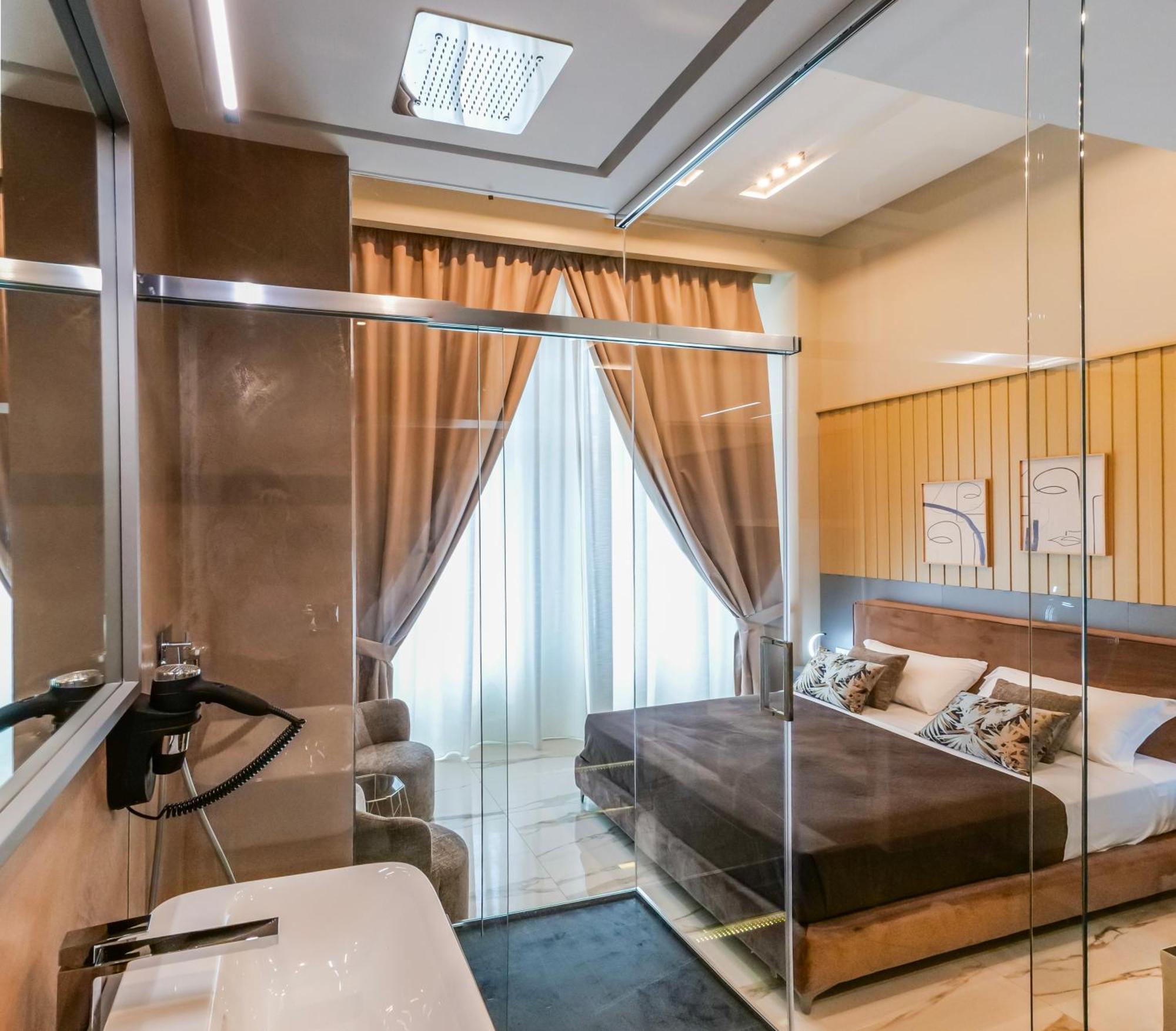Maison San Carlo Luxury Suites Naples Exterior photo