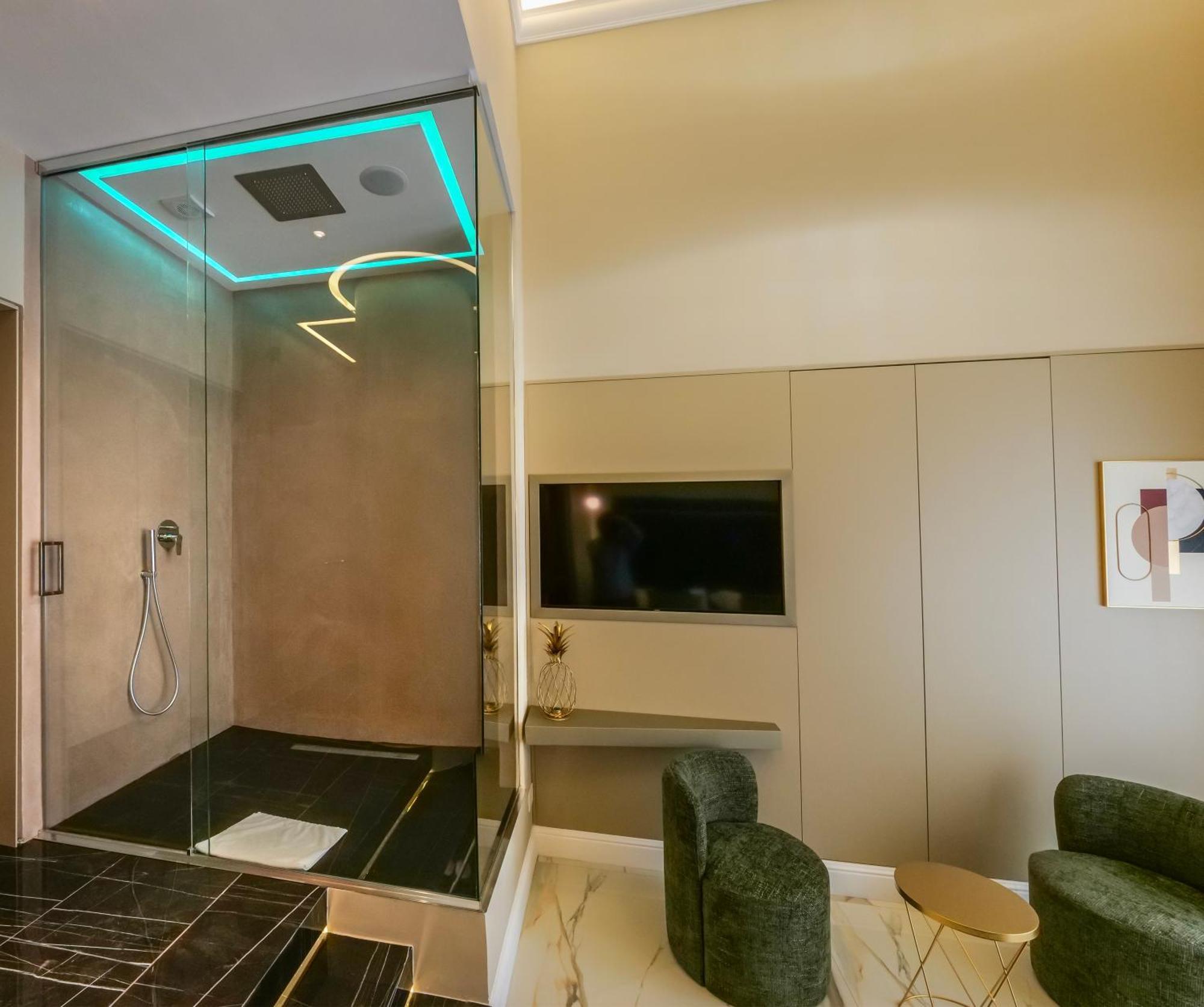 Maison San Carlo Luxury Suites Naples Exterior photo